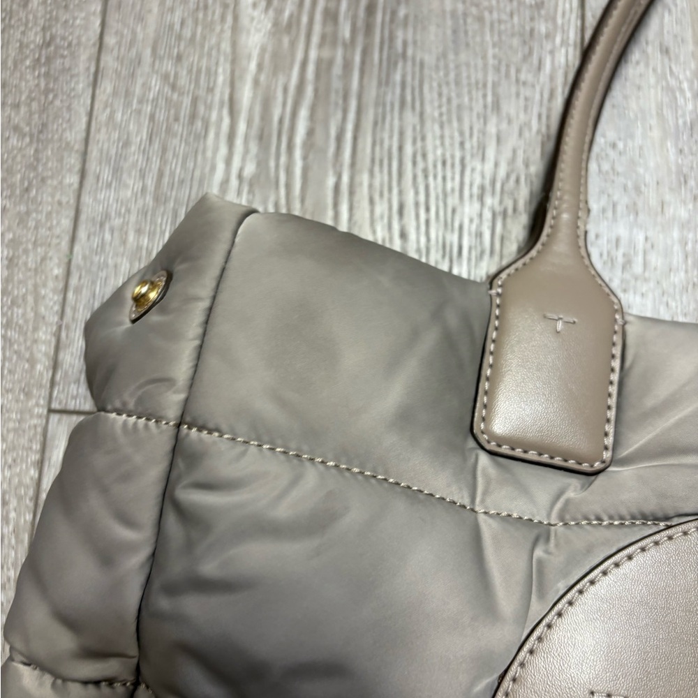 Tory Burch Ella puffer Tote Bag - Picture 5 of 14